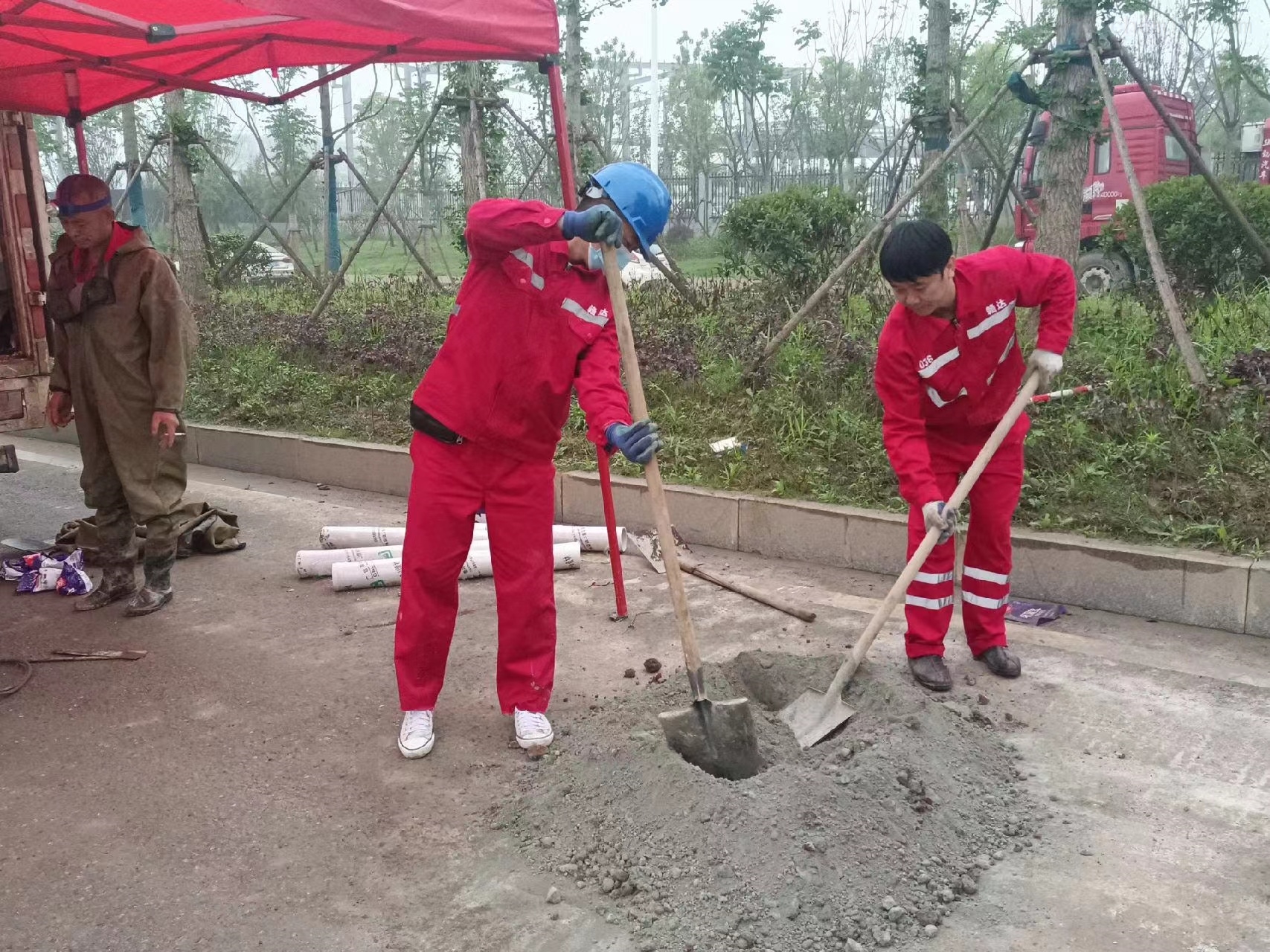 古丈管道疏通哪家好】及时进行市政管道清淤